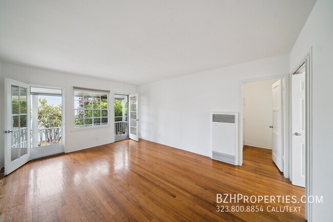 Primary Photo - 12027 Albers St