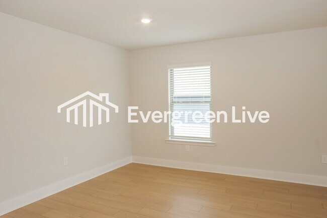 Building Photo - 22599 Dashwood Ln