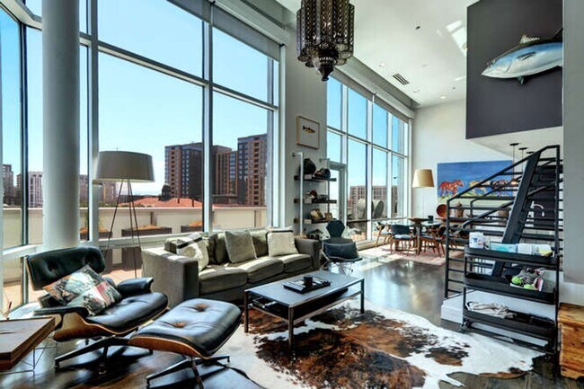 Building Photo - Denver Art Museum Penthouse Available NOW!!