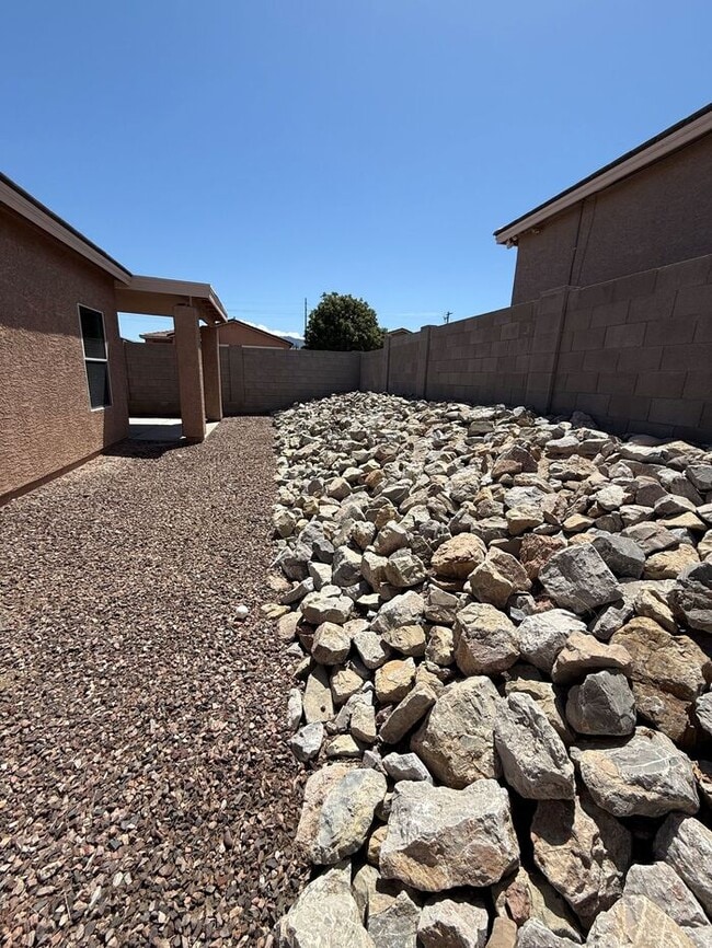 Building Photo - 10258 E Wasp Spring Dr