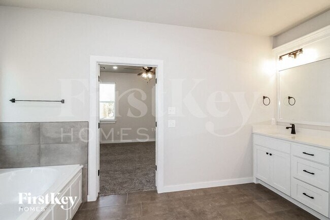 Building Photo - 11245 SW 30th St