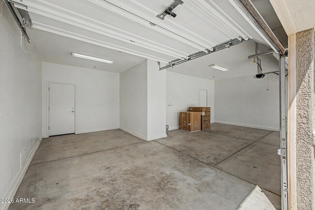 Building Photo - 21254 W Hubbell St