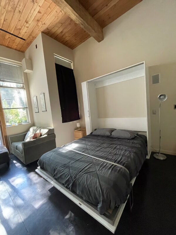 Building Photo - 1812 19th Ave