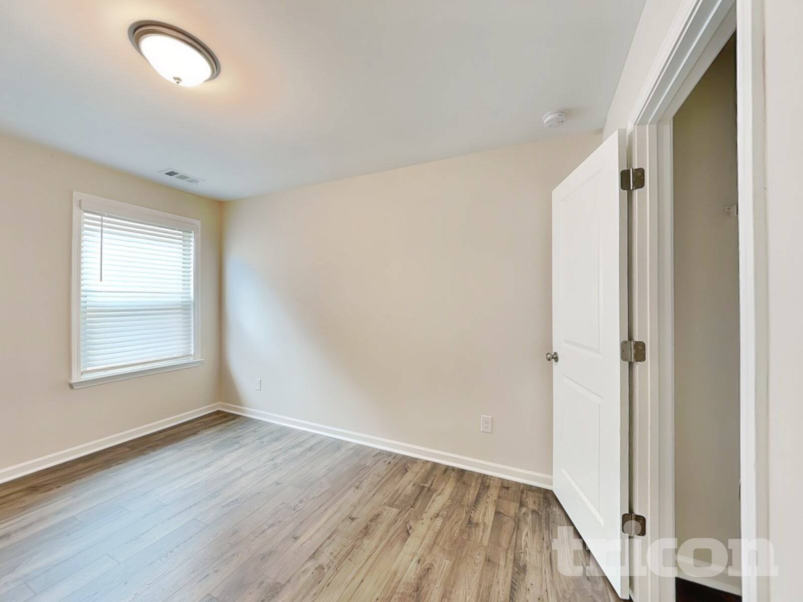 Building Photo - 208 Chapelcrest Ln