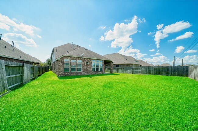 Building Photo - 10818 Gates Randal Ct