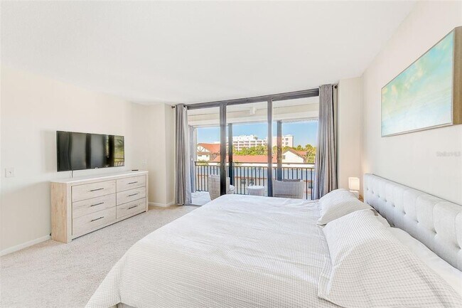 Building Photo - 3820 Gulf Blvd