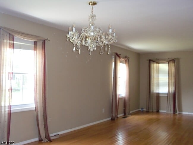 Building Photo - 1 Tripplet Rd