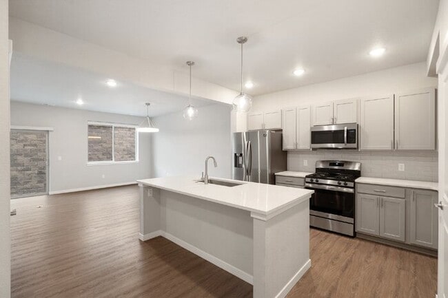 Building Photo - Sophisticated End-Unit Living Close to USAFA & Peterson — January Rent Free