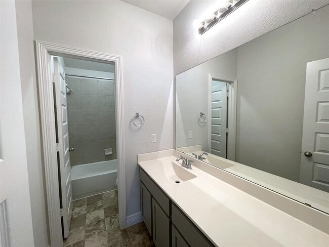 Building Photo - 3310 Aster Mdw Wy