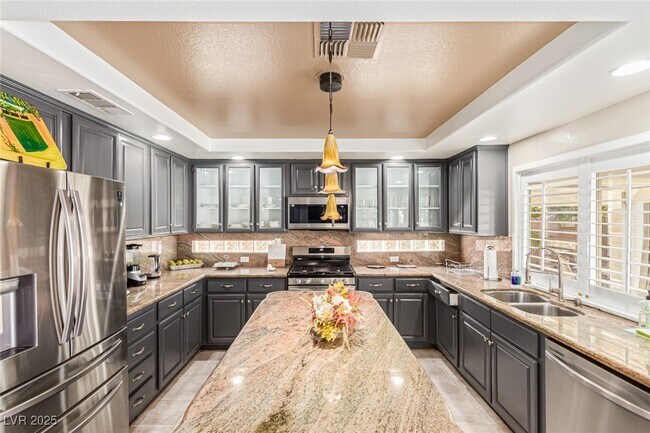 Building Photo - 9523 Coral Bell Ct
