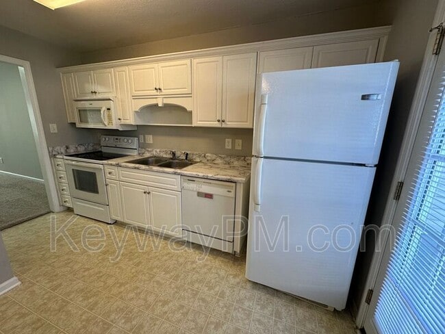 Building Photo - 127 Brandimere Drive