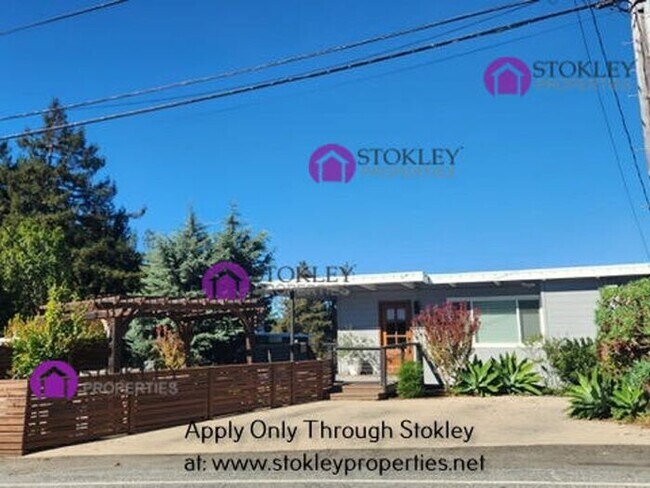 Primary Photo - 4311 Fairway Dr