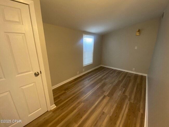 Building Photo - 374 Massalina Dr
