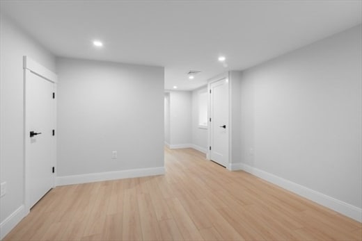 Building Photo - 22 James St