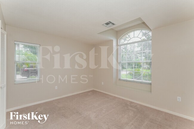 Building Photo - 5718 Wedgefield Dr