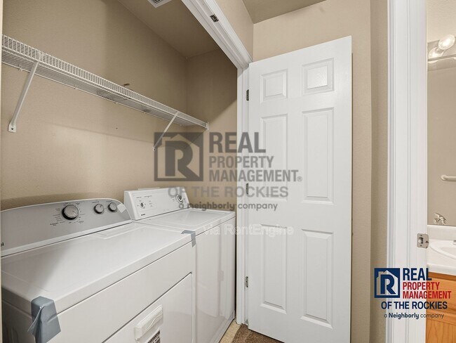 Building Photo - 2702 Rigden Pkwy