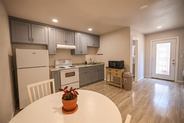 Building Photo - 3808 Timberline Dr