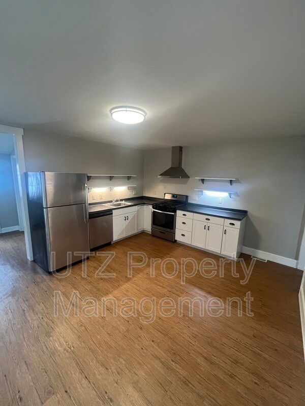 Building Photo - 29 John St