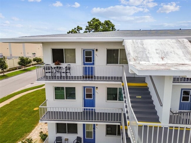 Building Photo - 8080 112th St N