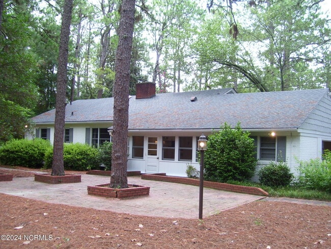 Building Photo - 1215 Midland Rd