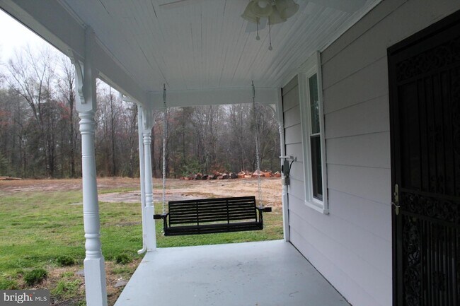 Building Photo - 116 Greenbank Rd