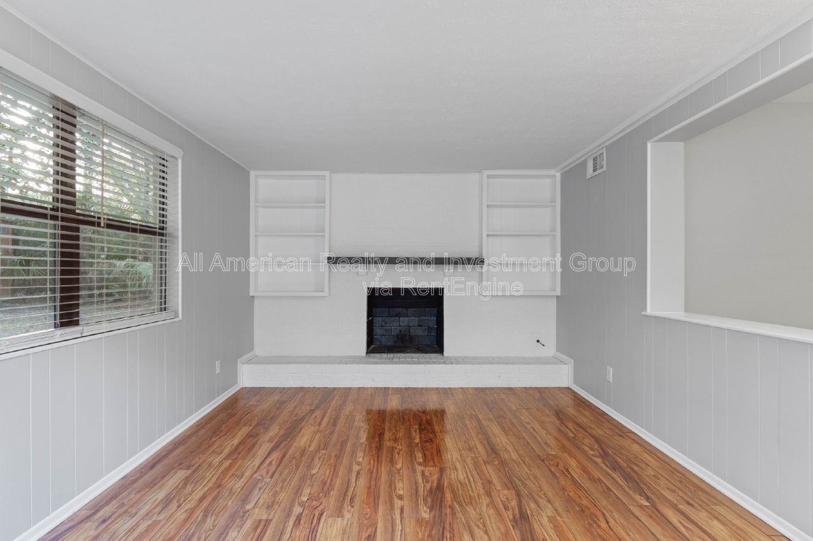 Building Photo - 26 Anastasia Dr SE