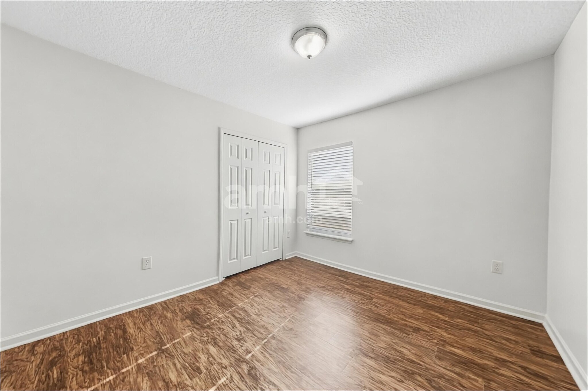 Building Photo - 1312 River City St