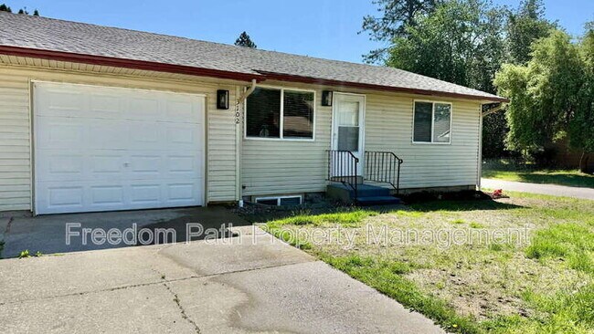Primary Photo - 3102 N 19th St