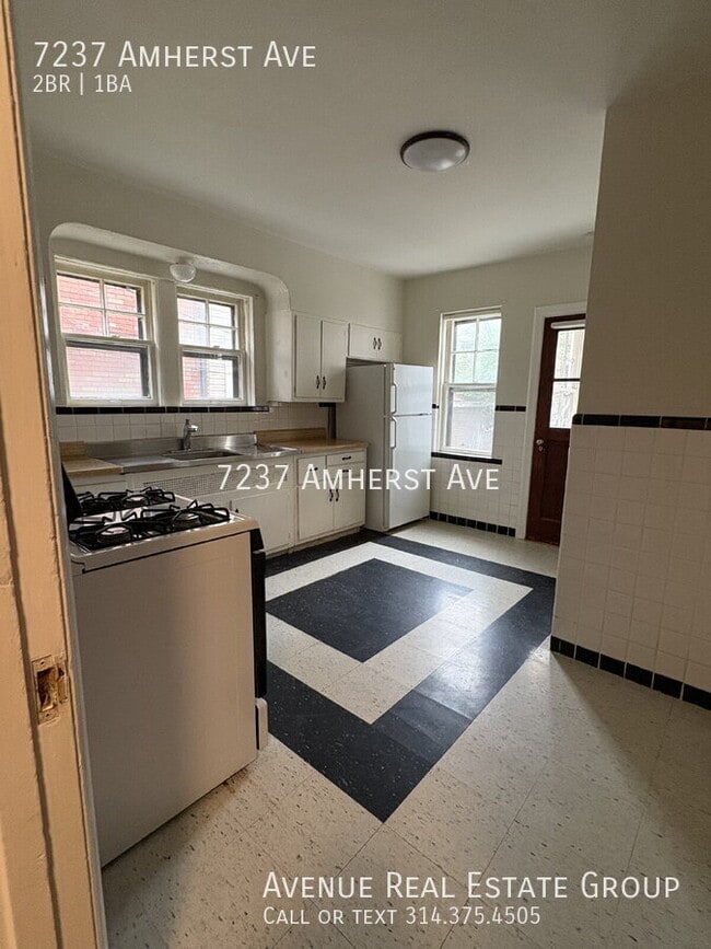 Building Photo - 7237 Amherst Ave