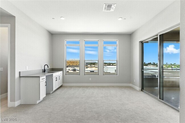 Building Photo - 10632 Rolling Vista Dr