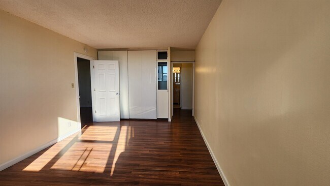 Building Photo - 280 Marin Blvd