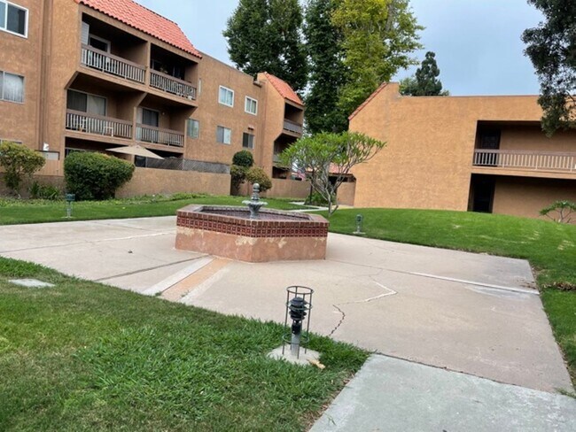 Building Photo - 6600 Warner Ave