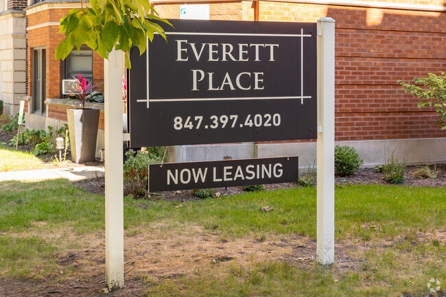 5469-5479 S Everett Ave - Everett Apartments