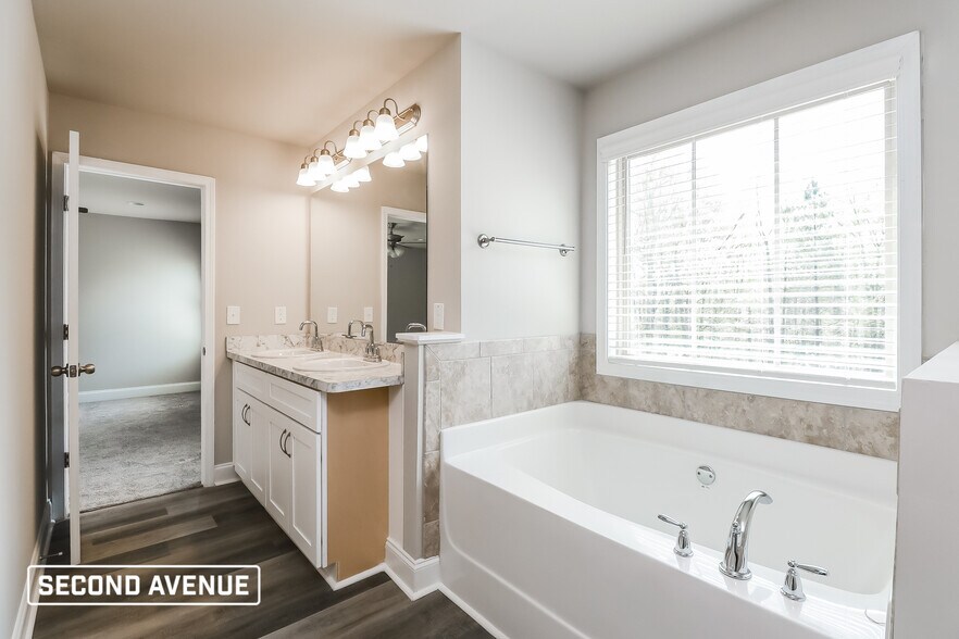 Building Photo - 295 Bramble Bush Trail