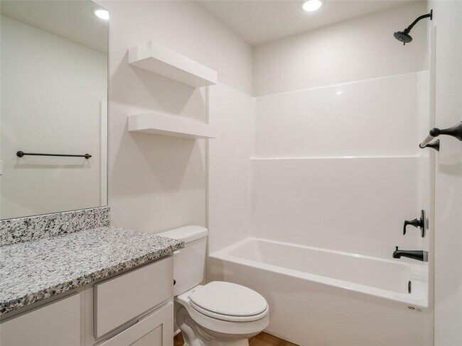 Building Photo - 511 Cosmos St