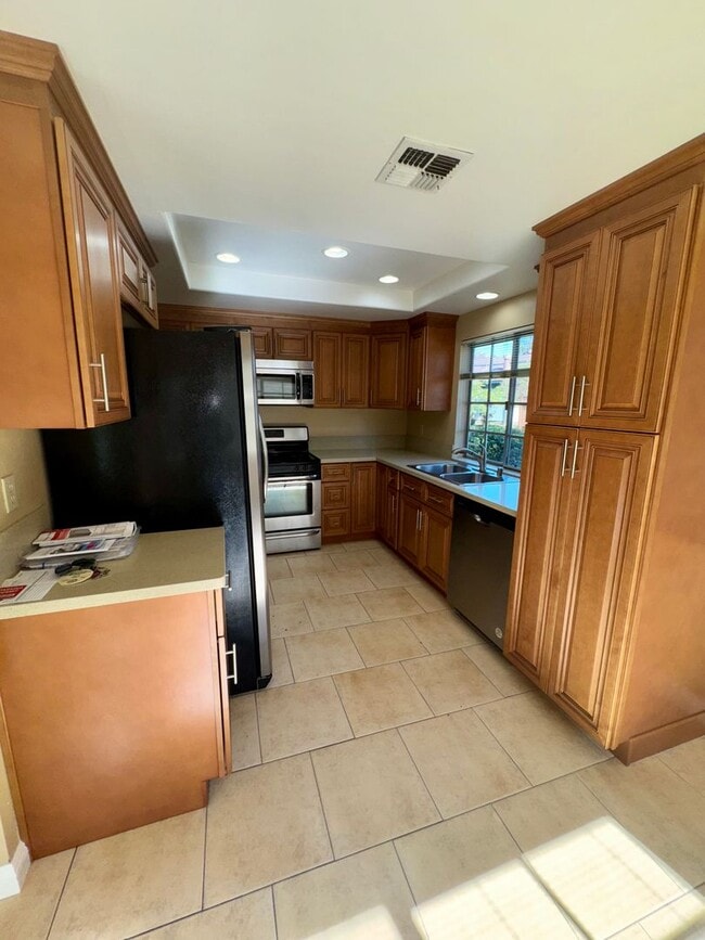 Building Photo - 2488 Turnbridge Glen