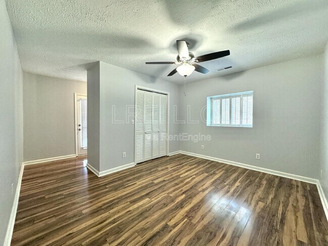 Building Photo - 40 Stumps Ln