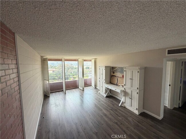 Building Photo - 24055 Paseo Del Lago W