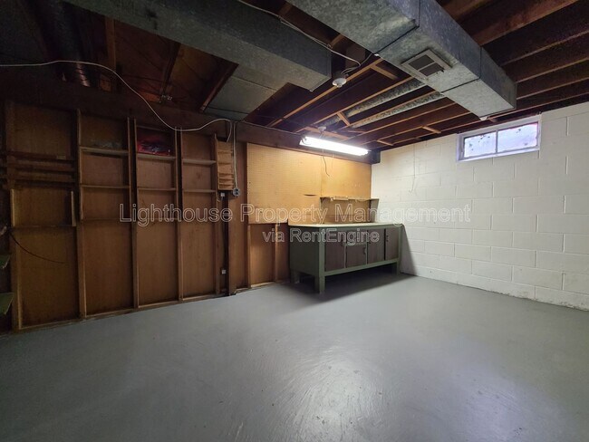 Building Photo - 1877 E Ogden Ave