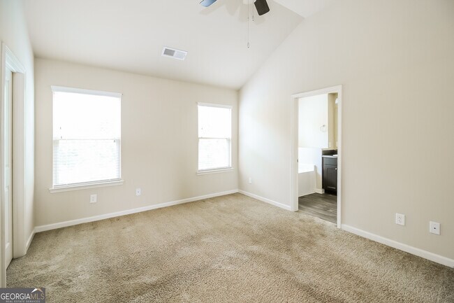 Building Photo - 177 Parkview Pl Dr