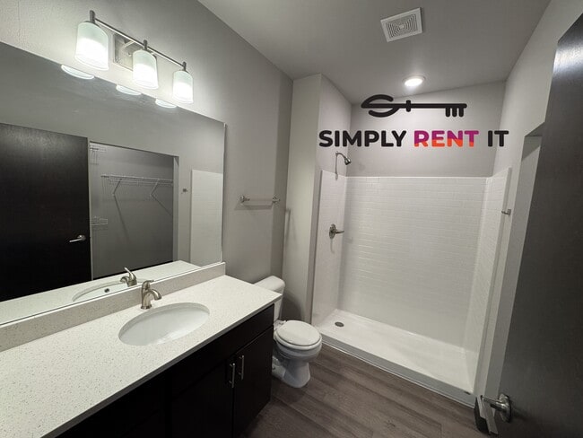 Building Photo - New 3 Bedroom, 3 Bathroom Sublease Brick Towne Ames Townhome