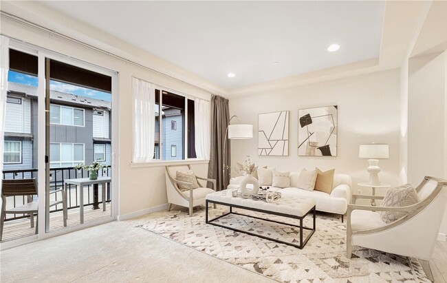 Building Photo - Modern Fully Air-Conditioned Luxury Home in Canyon Park