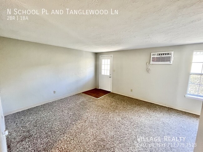 Building Photo - 307 N School Pl