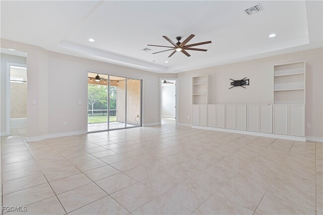 Building Photo - 2852 Royal Gardens Ave