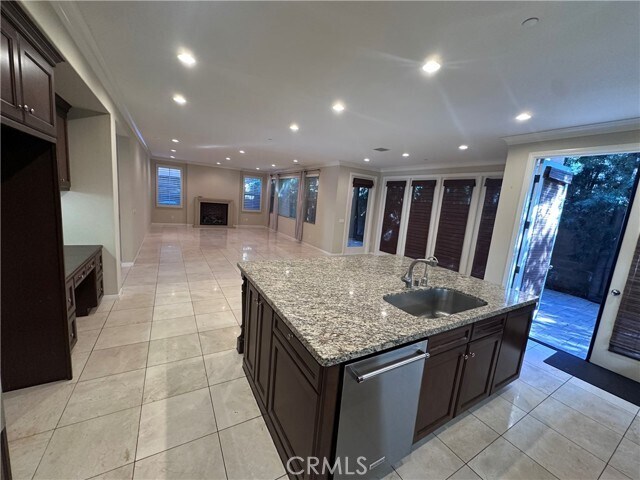 Building Photo - 74 Nassau