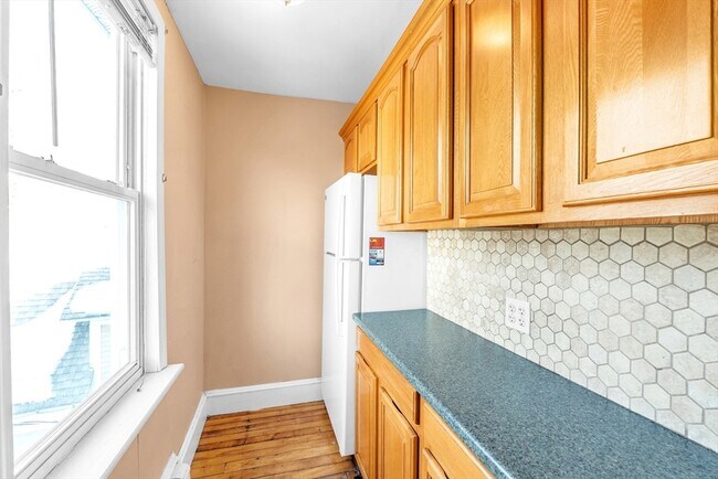 Building Photo - 31 Ripley St