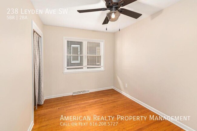 Building Photo - 238 Leyden Ave SW