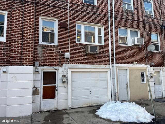 Building Photo - 5443 Valley St