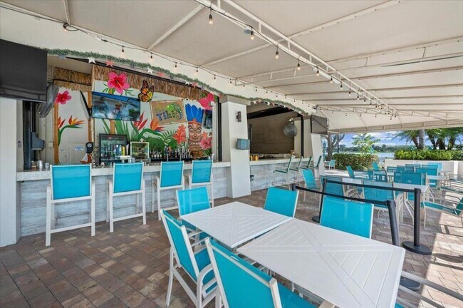 Building Photo - 556 Tomahawk Ct