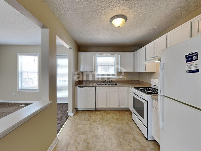 Building Photo - 405 Ivy Crest Dr